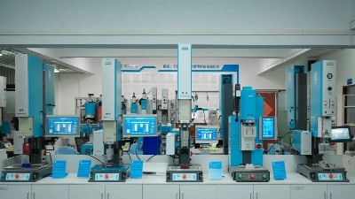 靈科超聲波焊接機推動中山燈飾制造行業(yè)革新